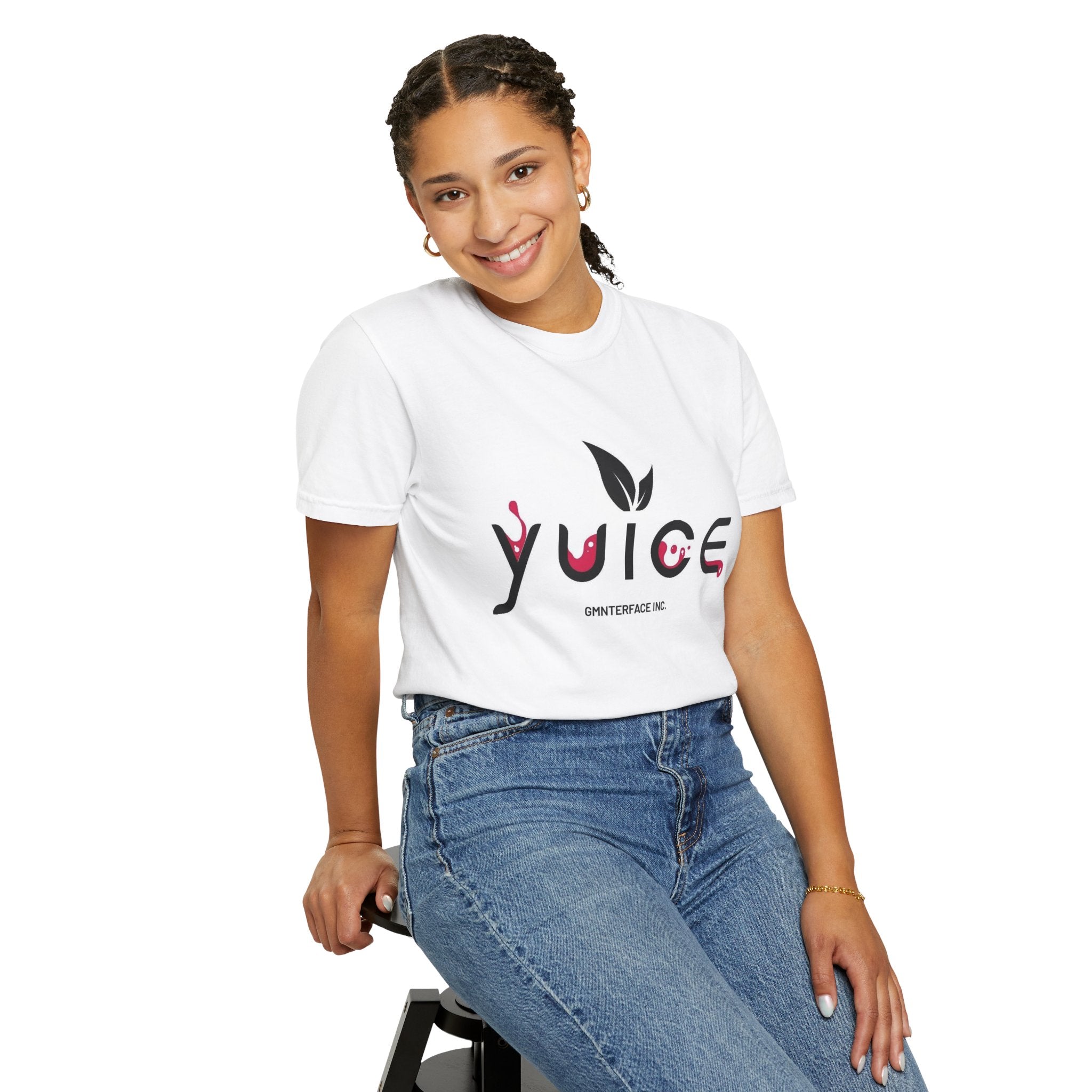 YUICE Logo T‑Shirt — Minimal Plant Logo Graphic Tee